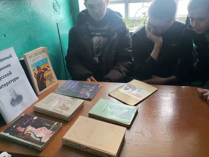 4omTi4lTJb80u164hSepwlm6wX1sf3d1gK2LUxGIzeFE4NFOq-hME1BojAITuBX4vcMj5-w2BfmCT-GbWnnJNuph